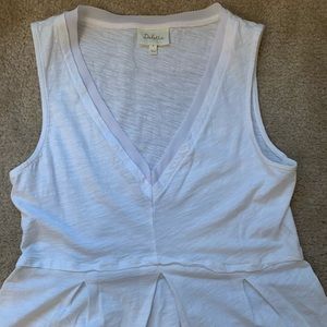 White peplum tank top! Size Medium! Super adorable